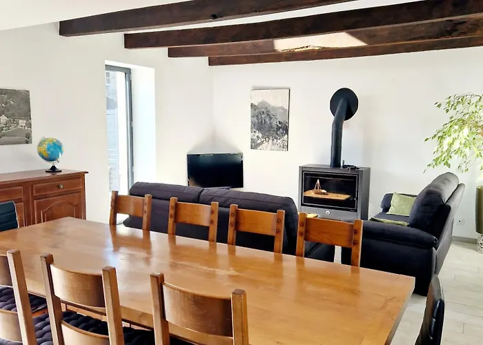 Le Coustouzet - 10 Personnes Vakantiehuis *